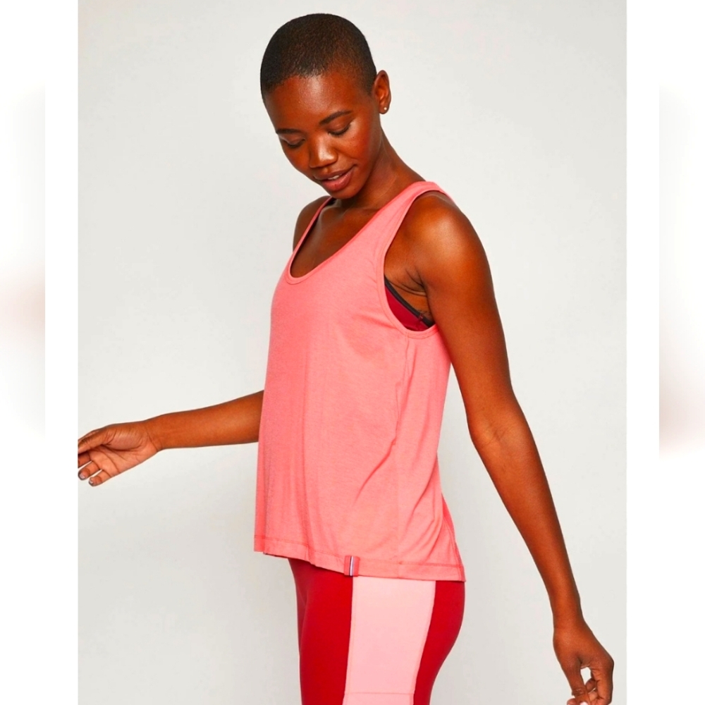 NWT FOURLAPS Four Laps Surge Tank Coral Peach Flowy Athletic Mesh Panel S